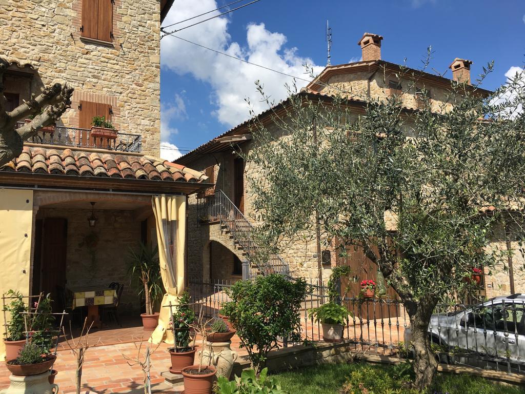 Appartamenti E Camere Il Poggio Di D'Angeli Lidia Auditore Екстериор снимка
